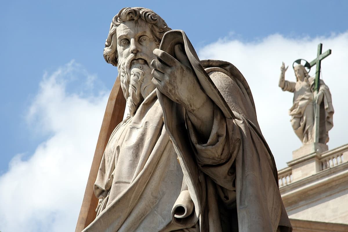 La cúpula de la Basílica de San Pedro y la plaza, en el Vaticano